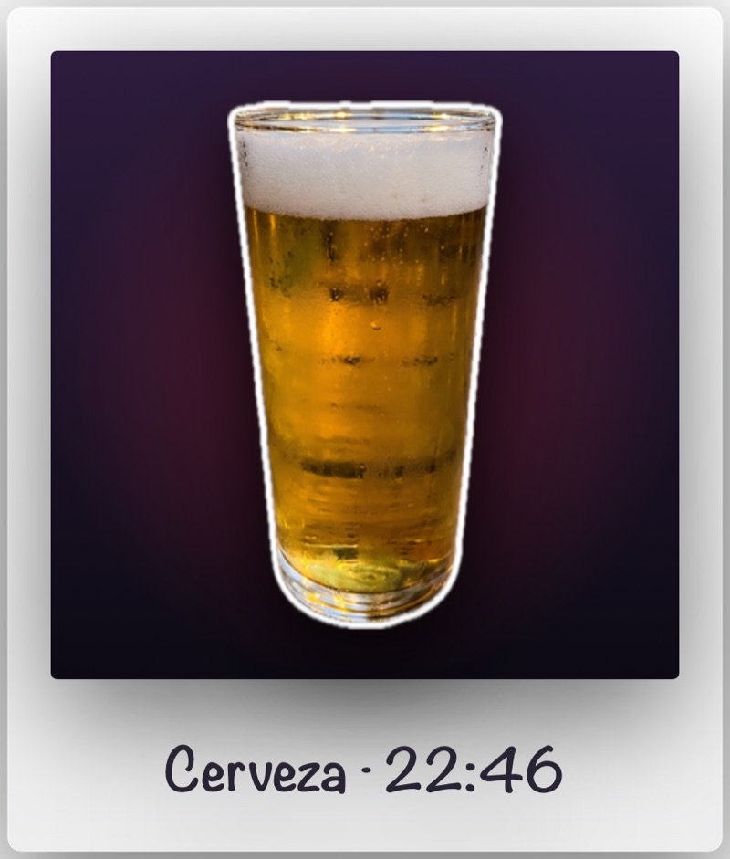 El vaso como polaroid con la hora