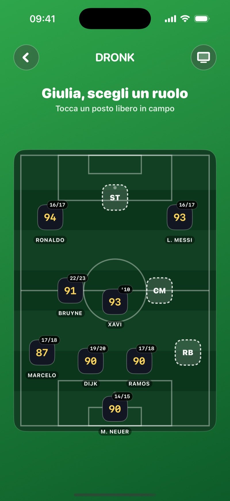 Il Draft di calcio in Dronk: il 4-3-3 di Olivia in campo con Ronaldo, Messi, De Bruyne, Xavi, Marcelo, Van Dijk, Ramos e Neuer piazzati e gli slot ST, CM e RB ancora liberi (screenshot della versione inglese)