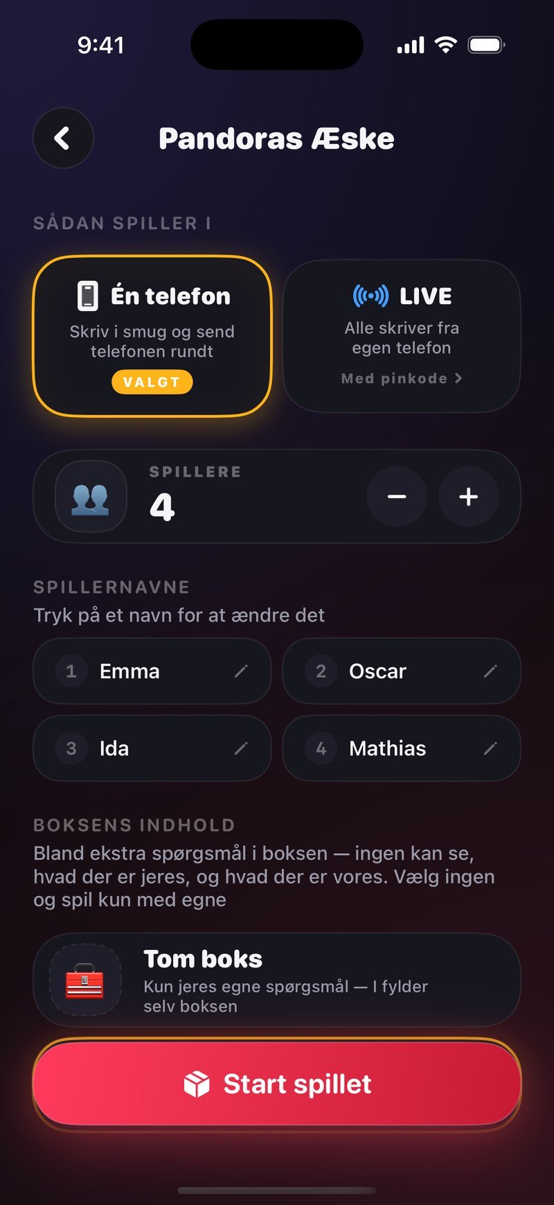 Opsætningen i Pandoras Æske: Én telefon er valgt ved siden af LIVE med pinkode, 4 spillere med navnene Emma, Oscar, Ida og Mathias, sektionen Boksens indhold med Tom boks og knappen Start spillet