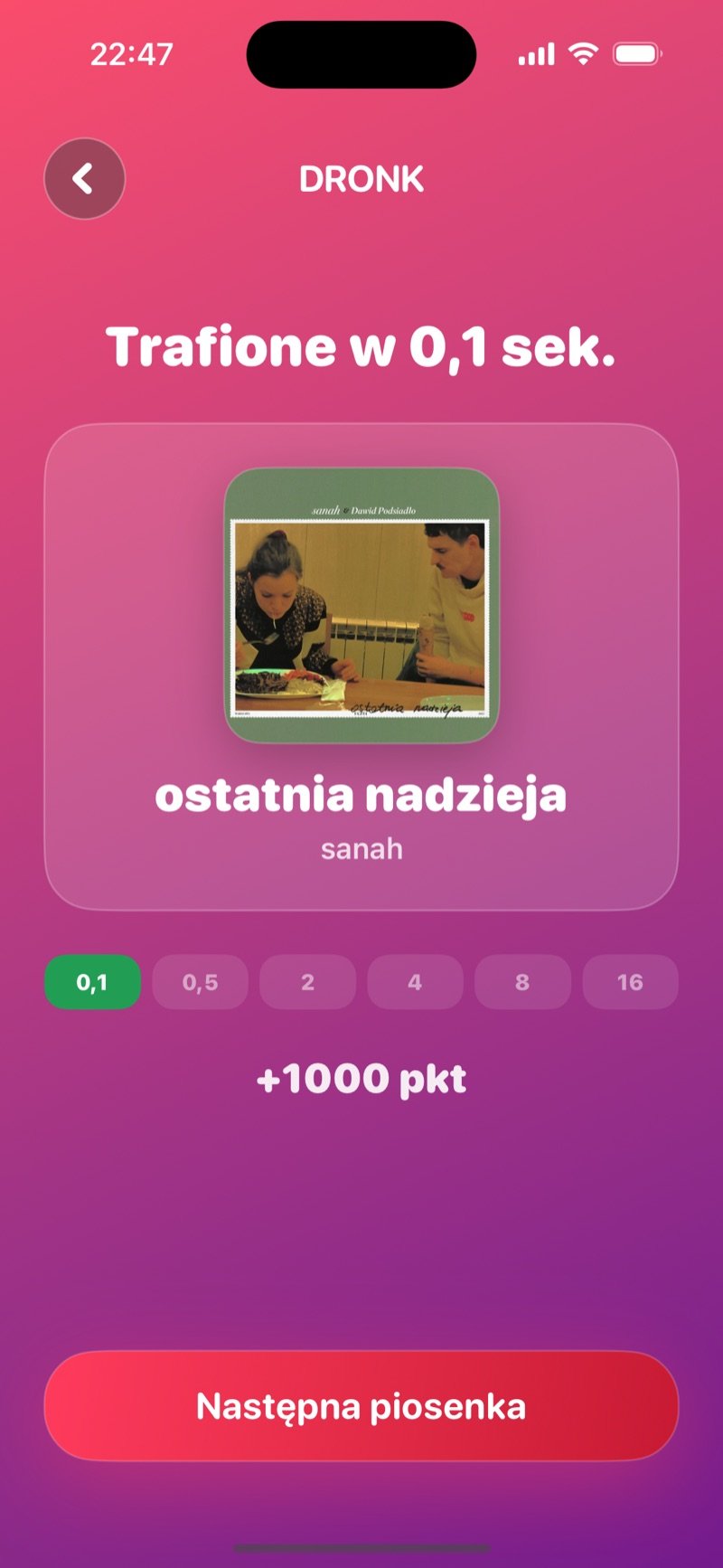 Odsłona w Jednej Sekundzie: okładka albumu, tytuł piosenki i artysta, trafienie na 0,5 sekundy za 800 punktów oraz przycisk Next song (zrzut z wersji angielskiej)